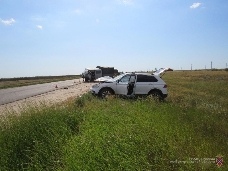 На трассе «Волгоград – Астрахань» в результате ДТП пострадали два водителя