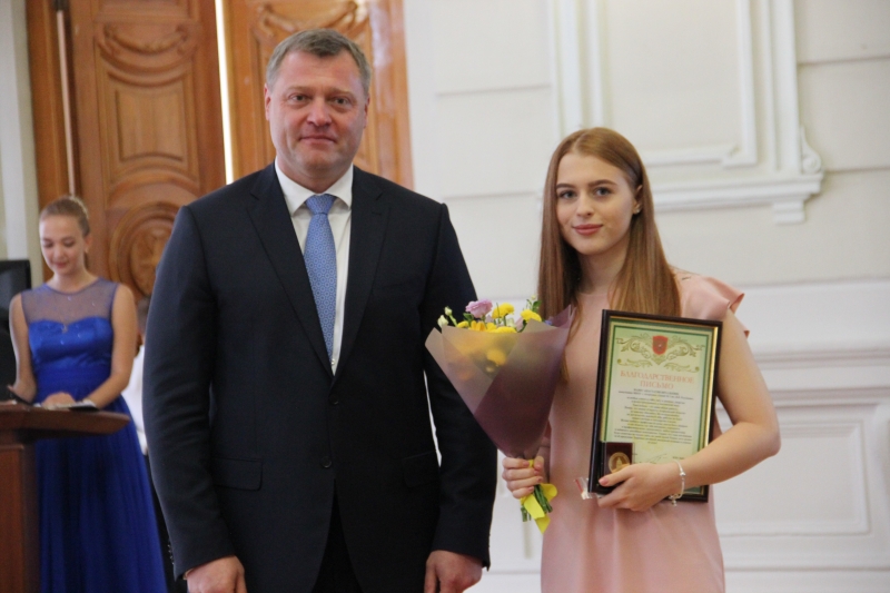 «Гордостью Астраханской области» стали 192 выпускника
