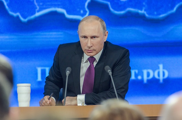 Владимир Путин потребовал решить проблему со штрафами ПДД