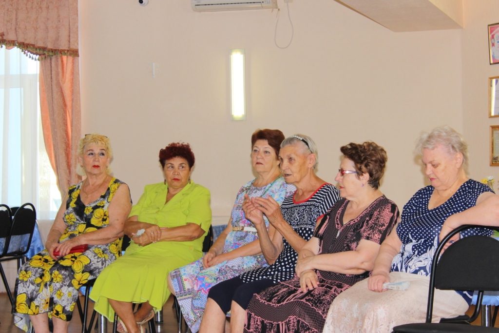 Астраханских пенсионеров предупредили о мошенниках