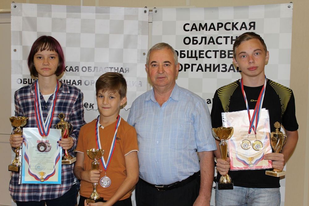 Астраханцы привезли с соревнований по шашкам золото