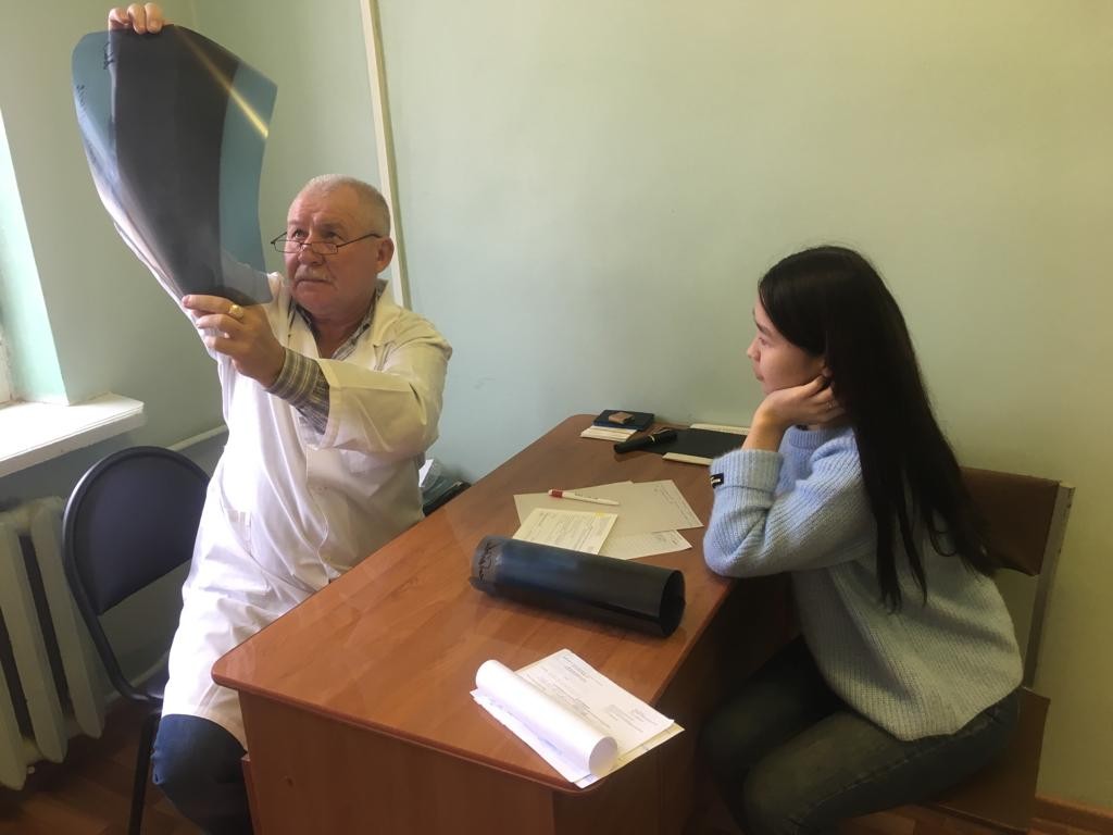 Как «мобильная поликлиника» ведет работу в Наримановском районе