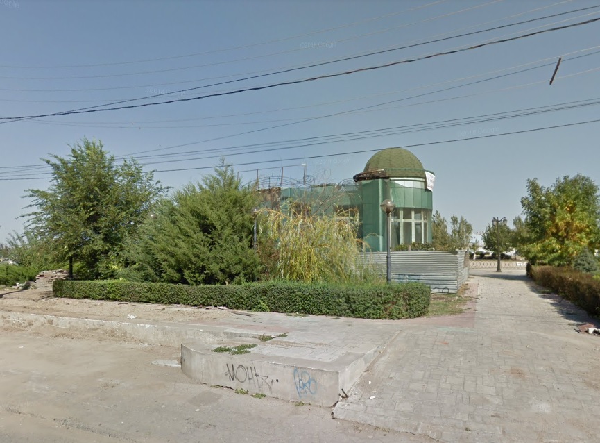 В Астрахани наконец – то снесут заброшенное кафе в центре города
