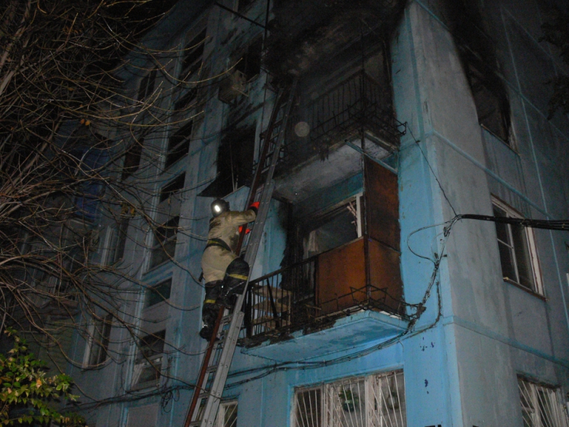 Этой ночью на улице Татищева сгорели сразу 3 квартиры