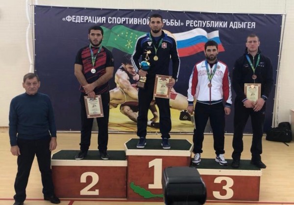 Астраханские борцы среди лучших на Чемпионате России