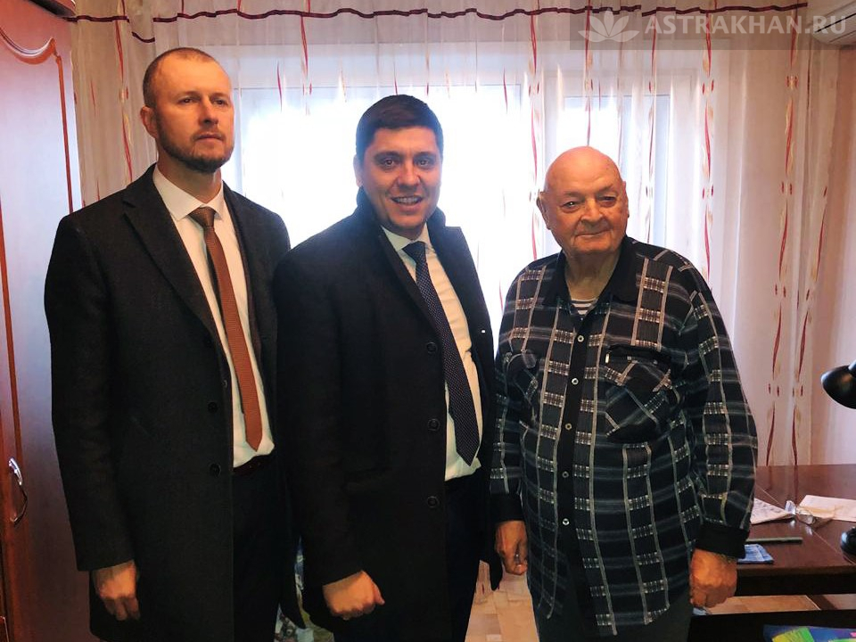 Андрей Невлюдов поздравил ветеранов с наступающим Новым годом