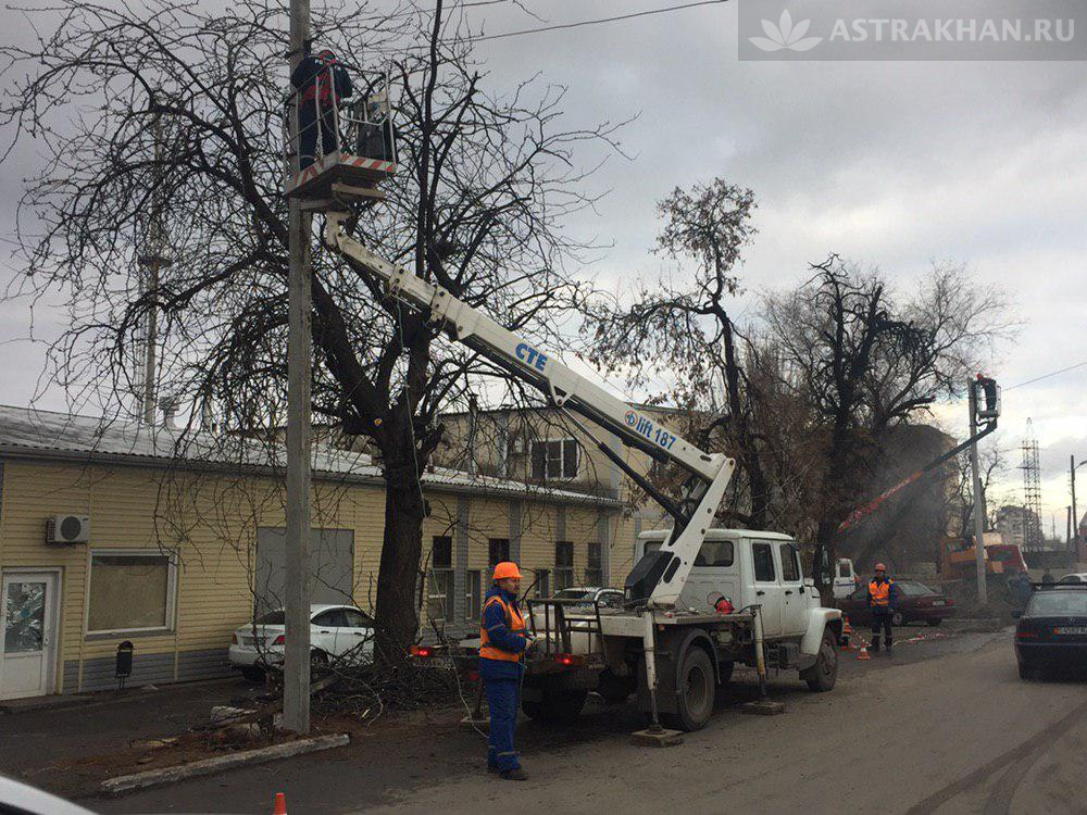 В Астрахани горели провода