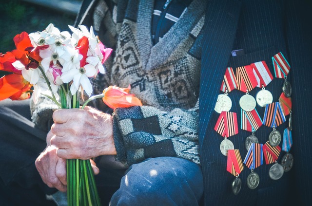 Астраханские ветераны получат региональные выплаты к юбилею Победы