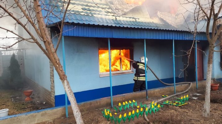 В Красноярском районе дом выгорел дотла