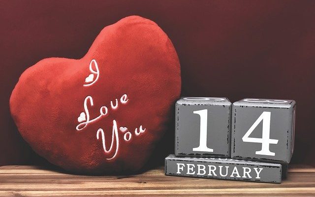 День Святого Валентина с юмором: самые оригинальные подарки