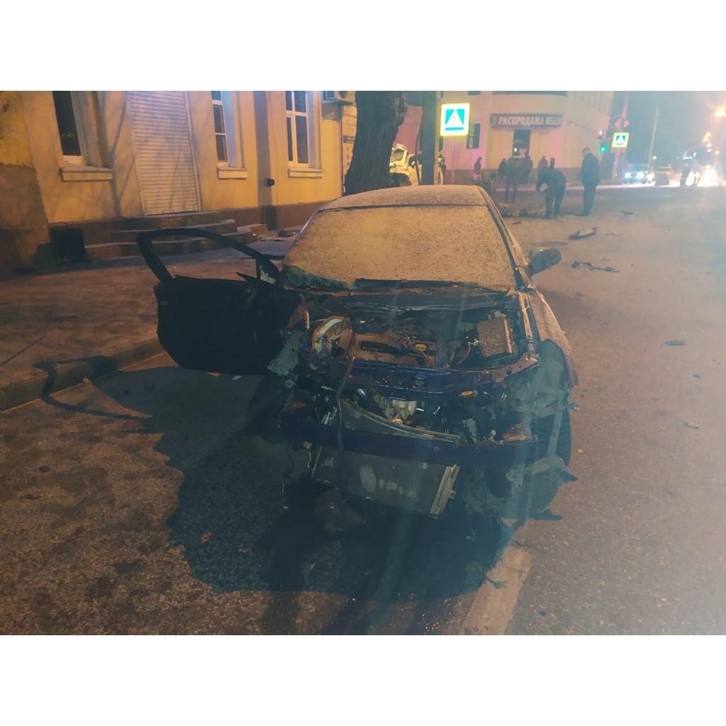 Ночью в Астрахани произошло смертельное ДТП