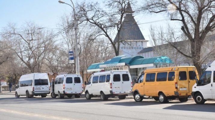 В Астрахани дезинфицируют маршрутки