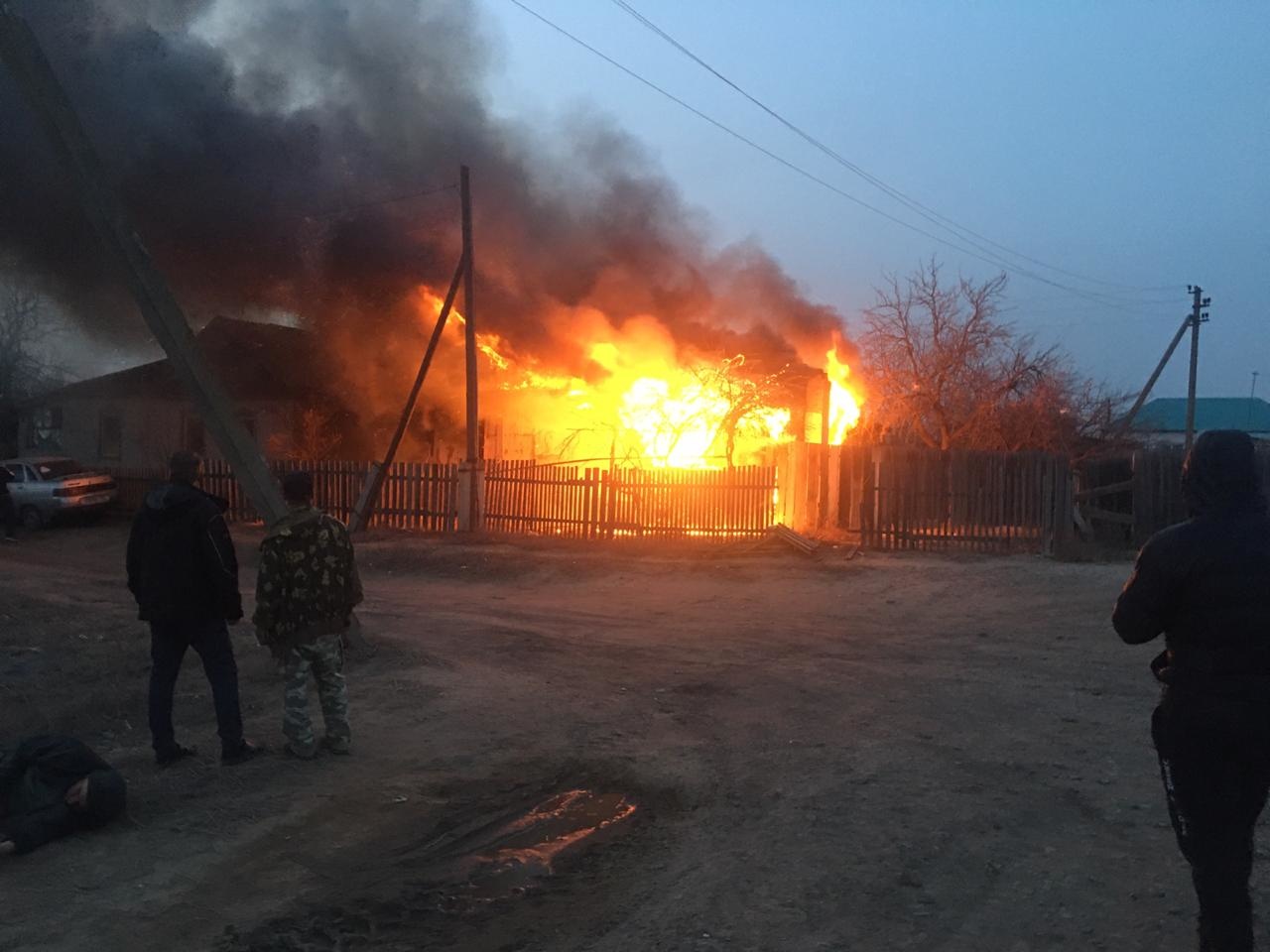В Яксатово сгорел дом