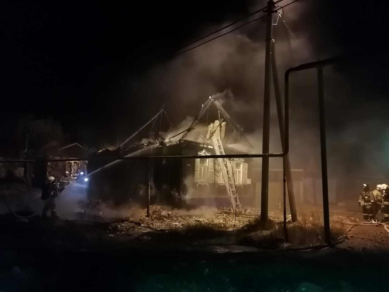 сгорел дом Астрахань