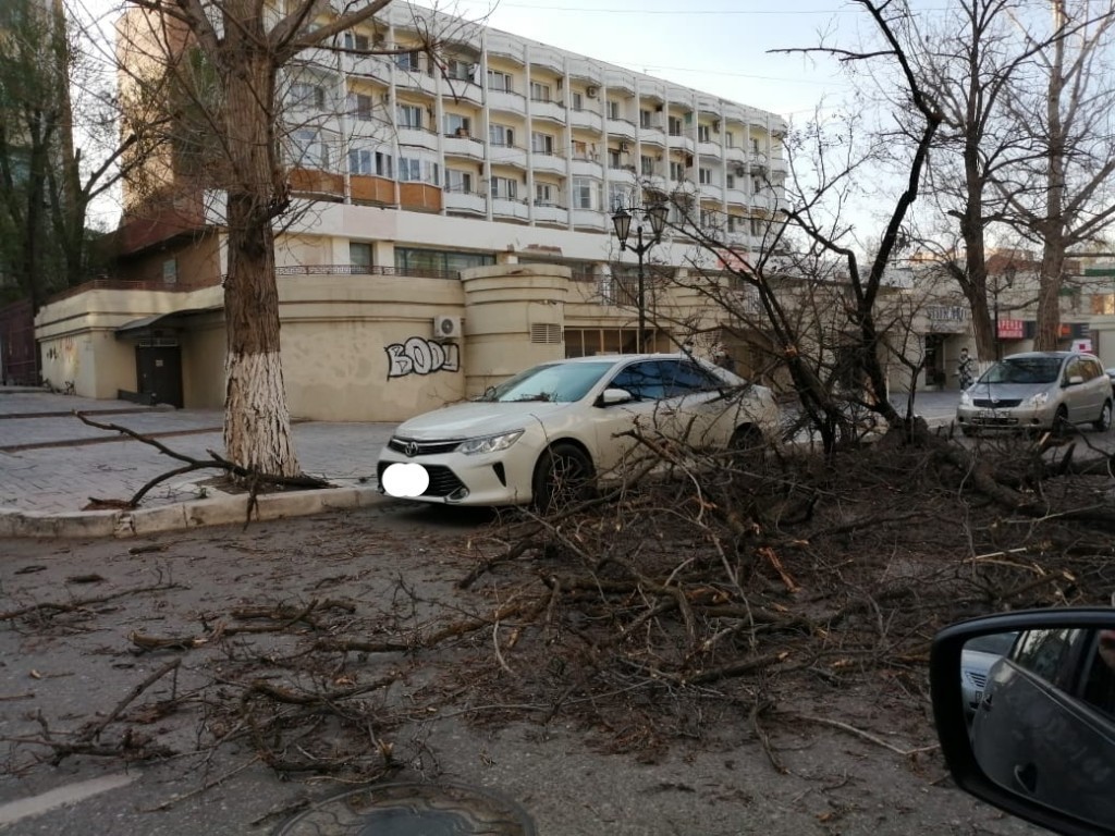 Ветер порвались провода Астрахань