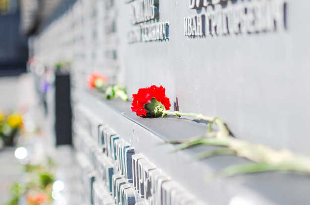 В Астрахани по просьбе женщины была восстановлена могила ветерана