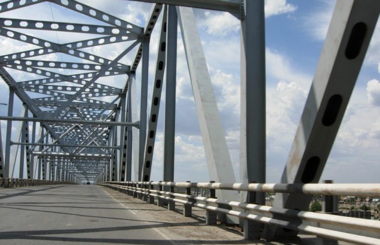 Астраханский "Старый мост" снова разведут