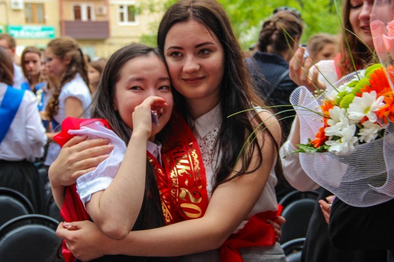 Астраханские выпускники получат медали за отличную учёбу без результатов ЕГЭ