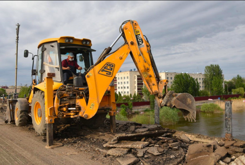 Мария Пермякова проверила ремонт Милицейского моста