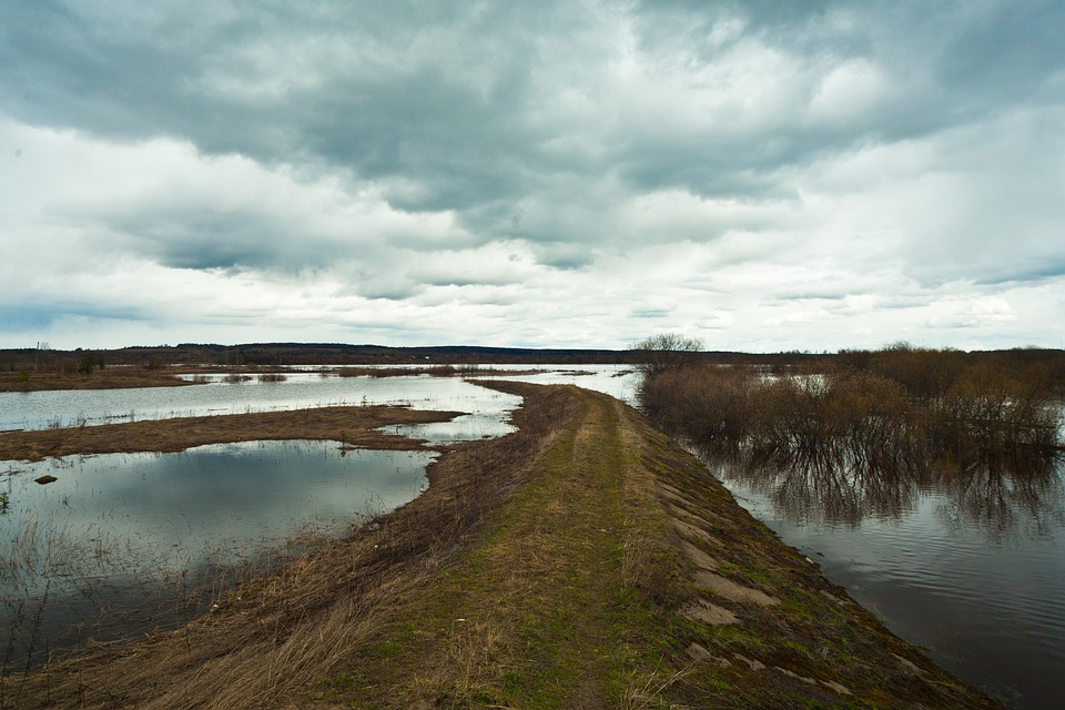 «Большая вода» уже уходит из Астрахани