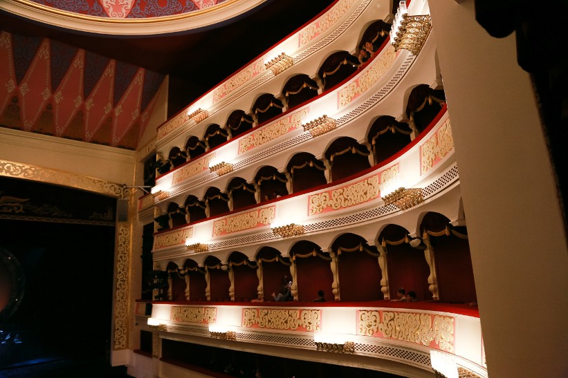 Астраханский театр оперы и балета анонсировал открытие нового сезона