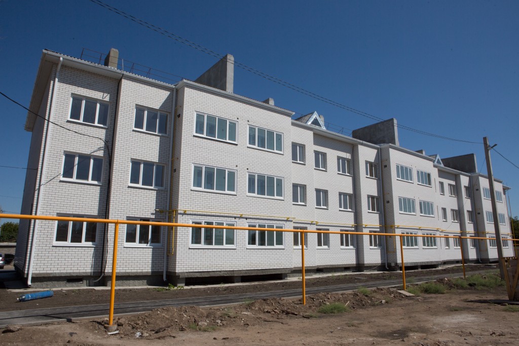 В Володарском районе возводятся новые дома, дороги и котельная