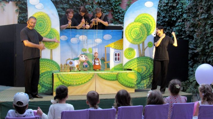 Астраханский театр кукол выступит для детей в Кремле