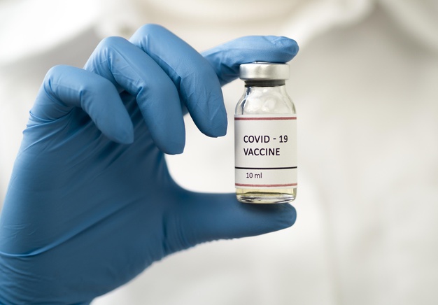 Испытуемых российской вакциной от коронавируса застрахуют на 100 тысяч рублей