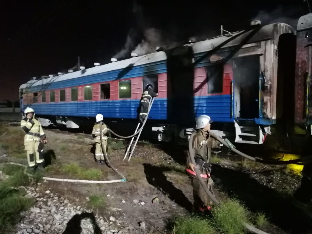 Ночью в Астрахани сгорел поезд