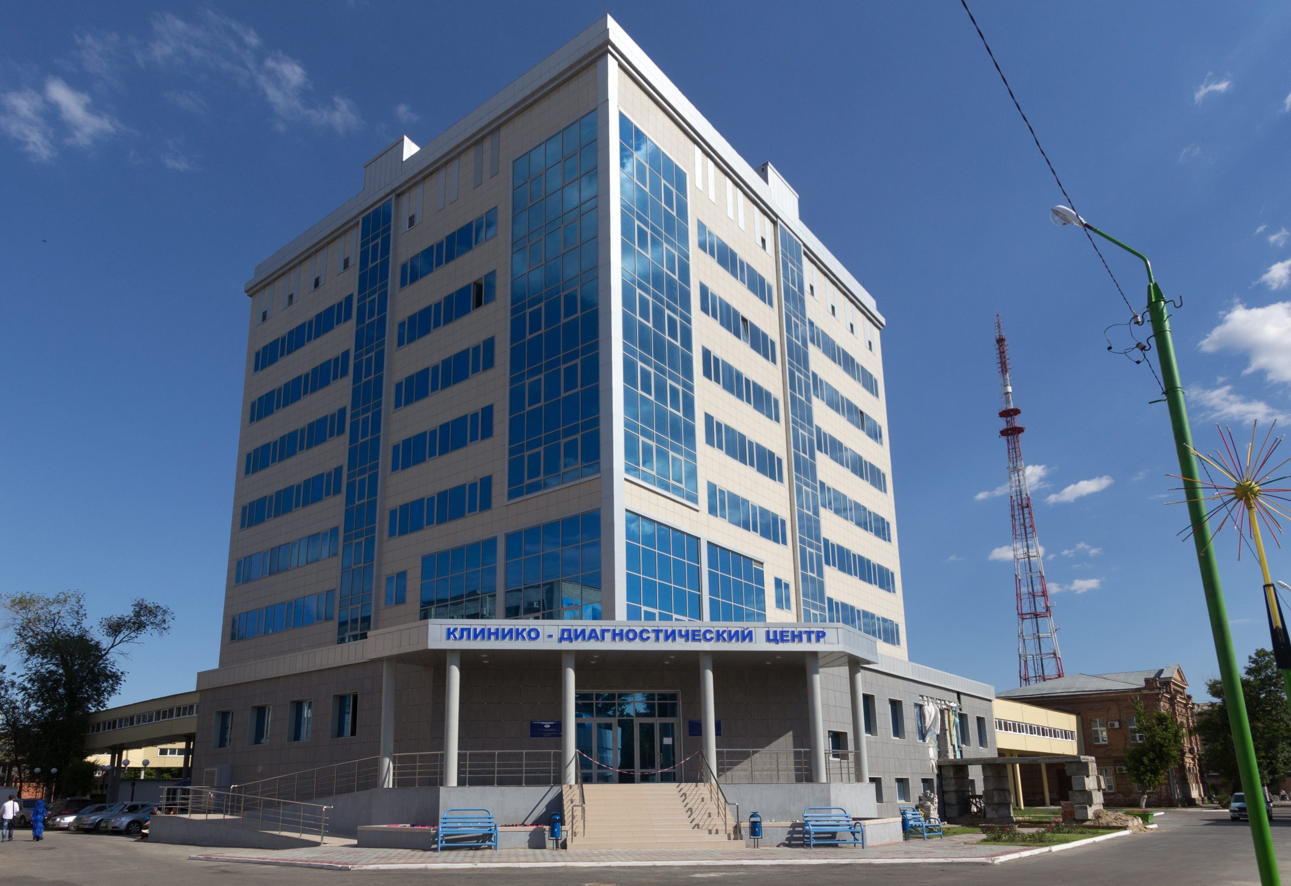 В Александро-Мариинской больнице открыта запись к специалистам