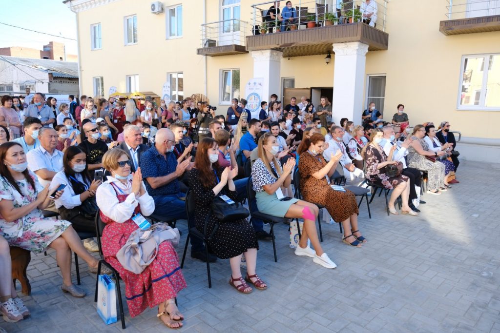 В Астрахани прошло торжественное открытие этнокультурного форума