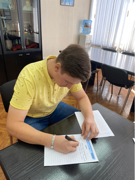 Астраханская молодежь подписала Декларацию "За честные выборы"