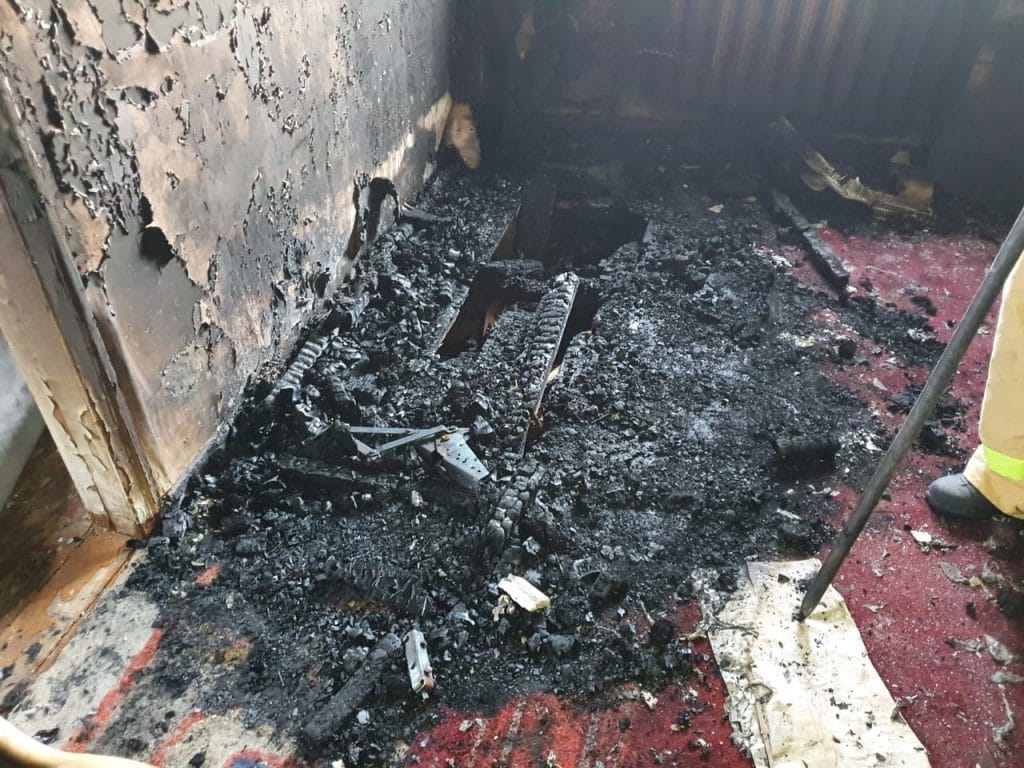 Пожары в Астрахани: 2 автомобиля и квартира