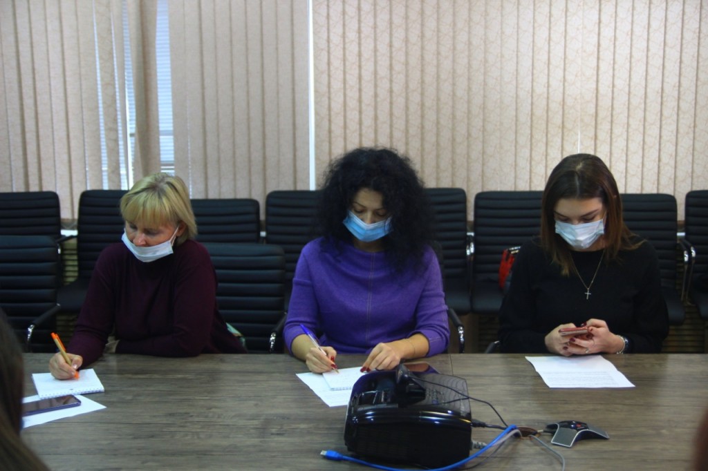 В Астрахани увеличили свободный коечный фонд и ждут лекарство от короанвиурса