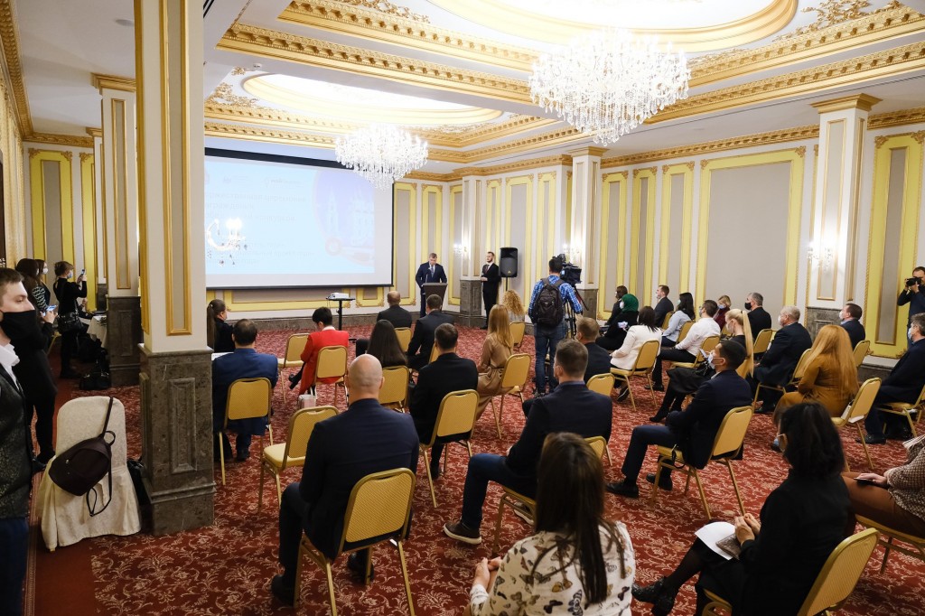Астраханские предприниматели получили награду из рук Игоря Бабушкина