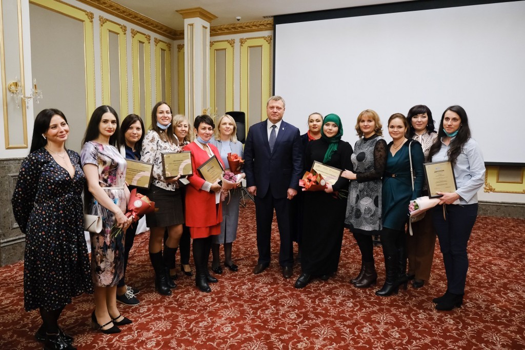 Астраханские предприниматели получили награду из рук Игоря Бабушкина