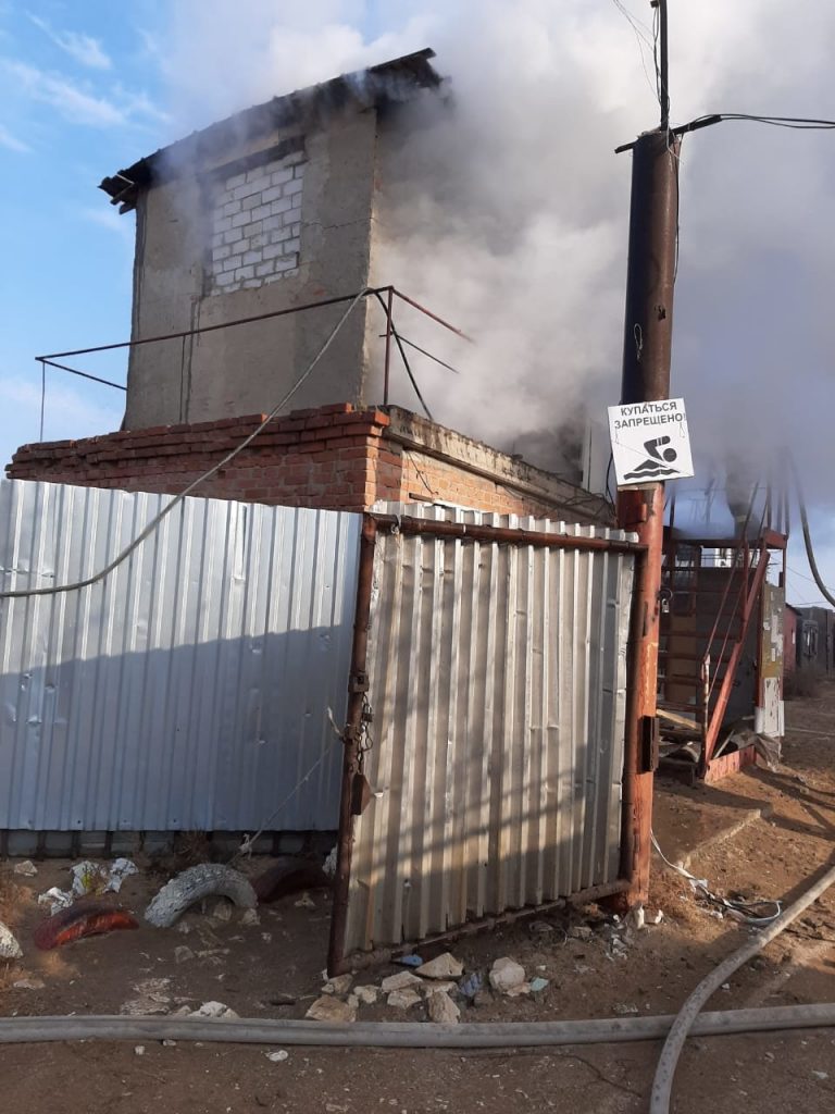 Пожары в Астрахани: семеро человек спасены, один погиб