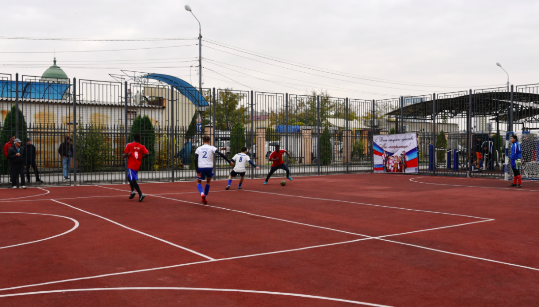 18 астраханских команд приняли участие в турнире по мини-футболу
