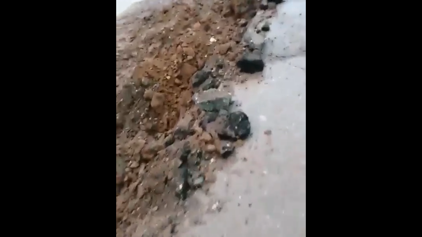 грязь на улицах Астрахани