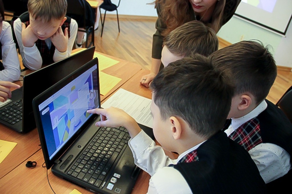 В Астраханской области поддержат 18 школ с низкими результатами