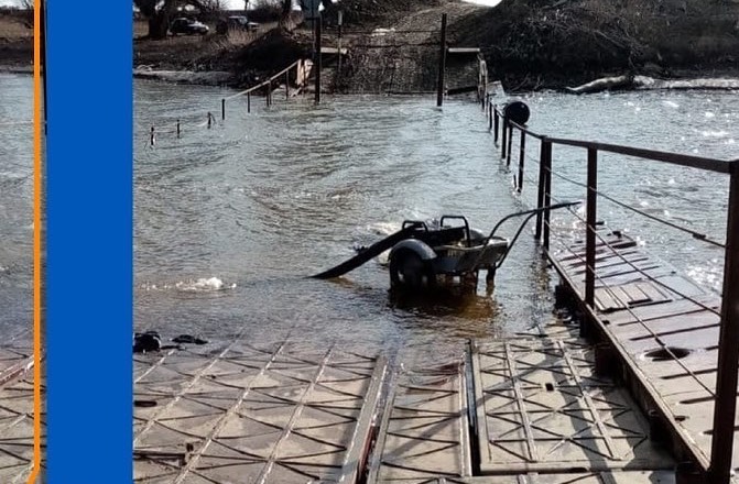 В Красноярском районе Астраханской области затонула понтонная переправа