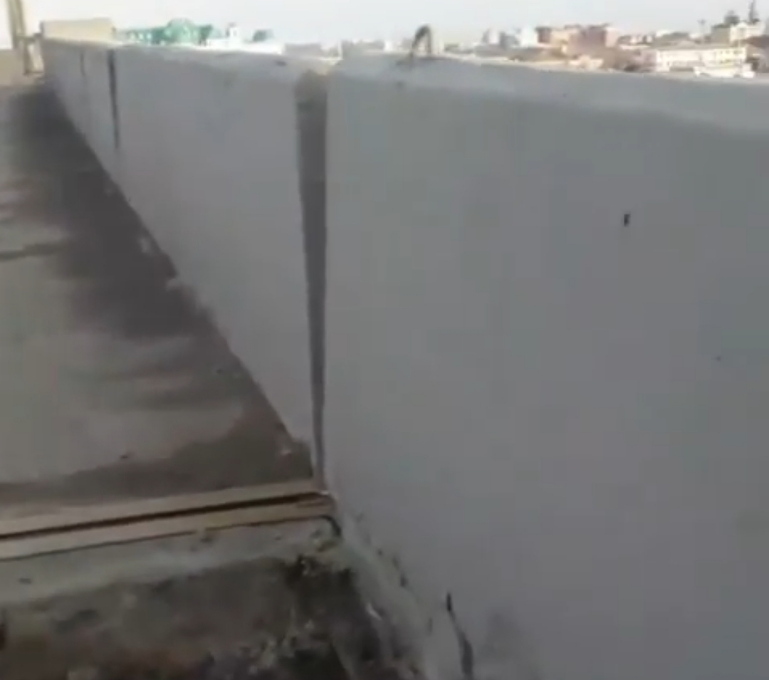 На Новом мосту в Астрахани нашли ещё одну угрожающую яму