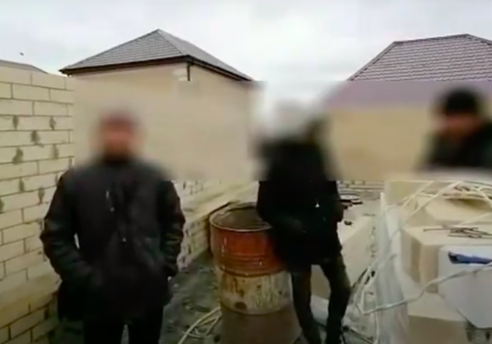 Астраханец был оштрафован за привлечение к трудовой деятельности 8 иностранцев (видео)