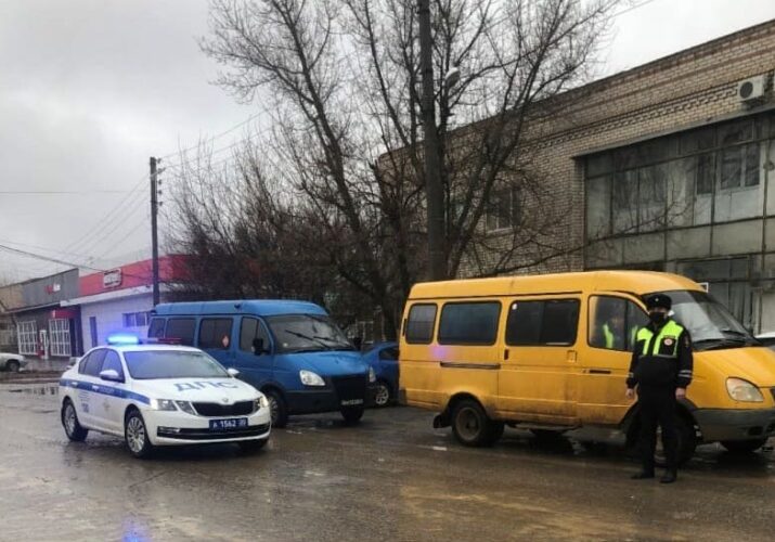В Астрахани в отношении водителей общественного транспорта составили 531 административный материал