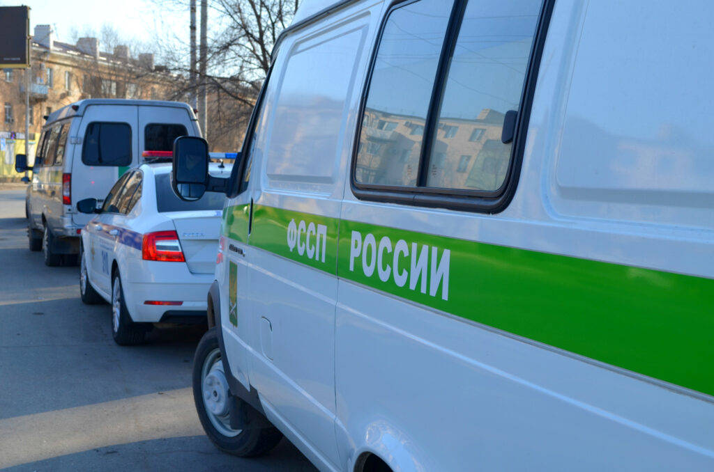 В Астрахани во время рейда на улице Николая Островского арестовали маршрутку № 117