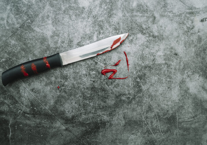 В Трусовском районе Астрахани мужчина 30 раз вонзил нож в грудь своего знакомого
