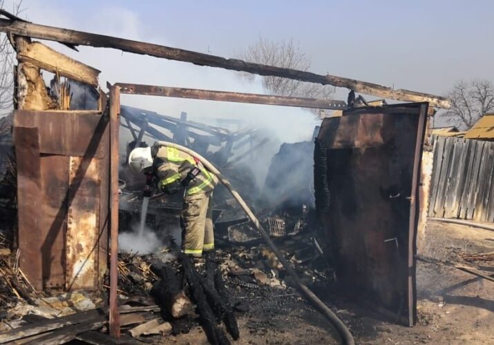 В Астраханской области потушили 38 пожаров