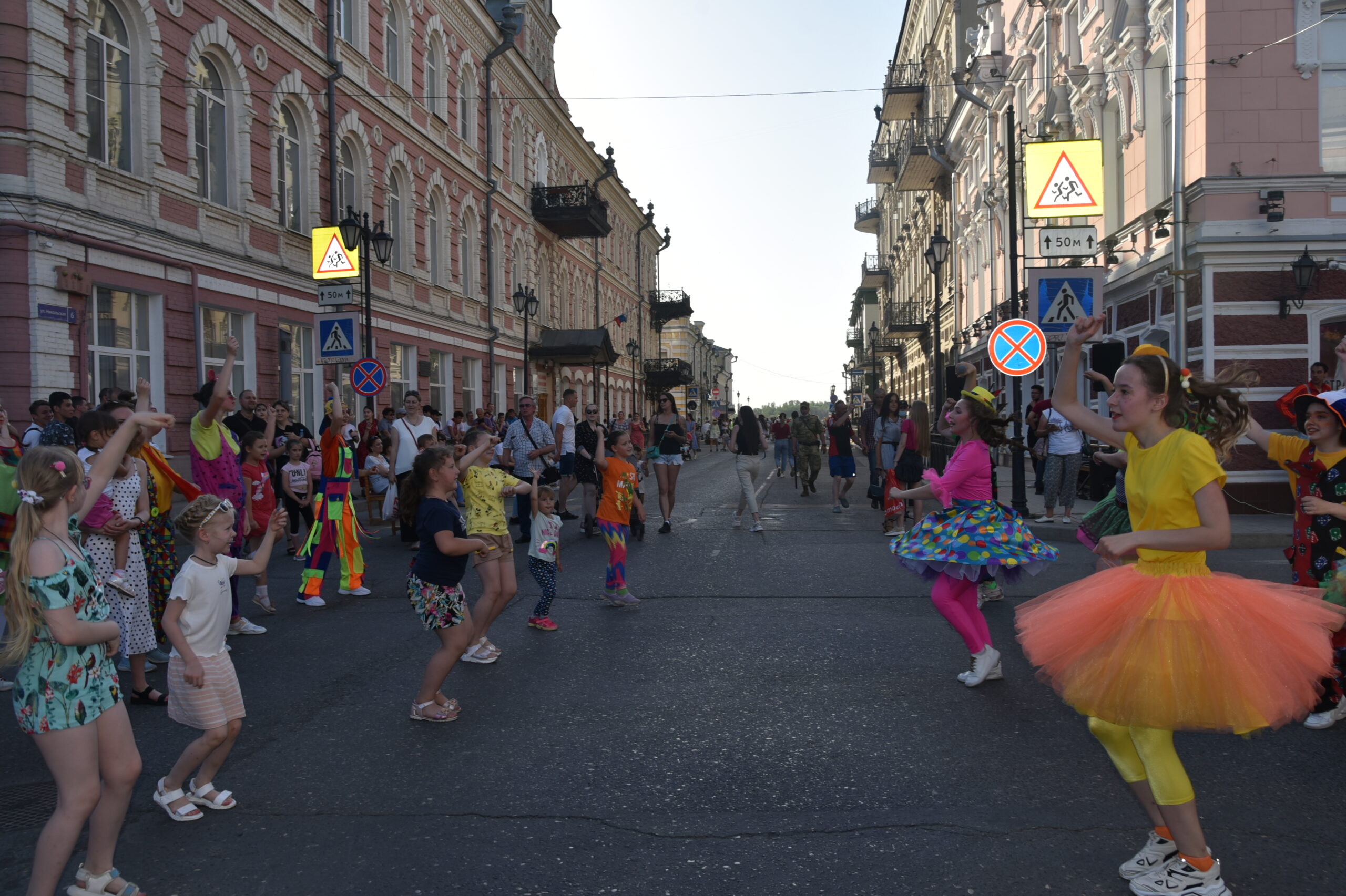 Улица Никольская в Астрахани станет пешеходной до осени