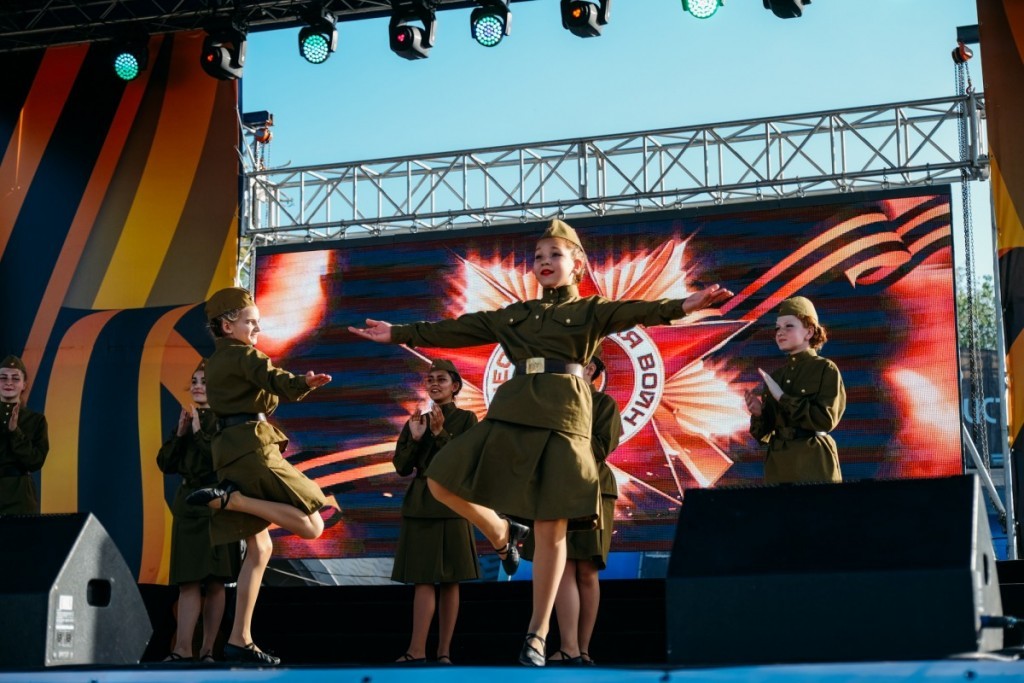 Фронтовые бригады в Астрахани
