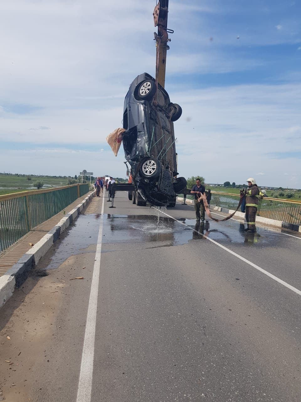 вылетел в воду астрахань